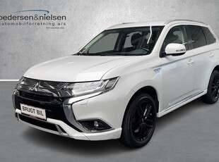 Mitsubishi Outlander 2,4 PHEV Plugin-hybrid Inform 4WD 224HK 5d 6g Trinl. Gear