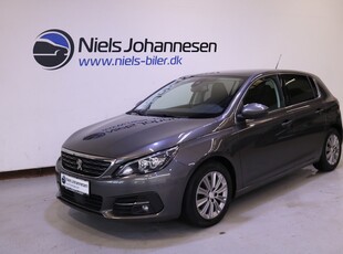 Peugeot 308 1,5 BlueHDi 130 Selection Sky 5d