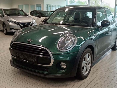 Mini Cooper 1,5 Connected Edition