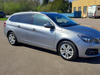 Peugeot 308 1,2 e-THP 130 Allure SW