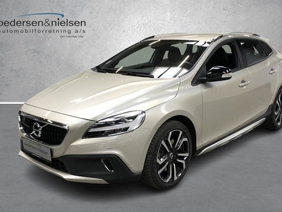 Volvo V40 Cross Country 1,5 T3 152HK 5d 6g Aut.