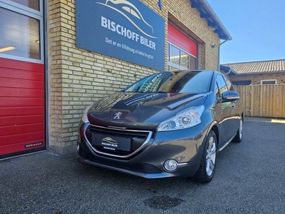 Peugeot 208 1,2 VTi Allure Sky