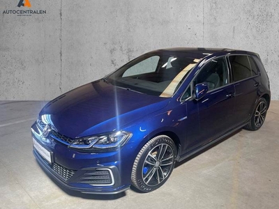 VW Golf VII 1,4 GTE DSG