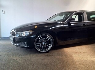 BMW 318d 2,0 Touring 5d