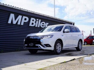 Mitsubishi Outlander 2,4 PHEV Intense CVT 4WD