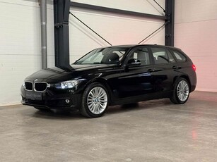 BMW 320i 2,0 Touring aut.