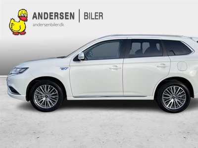 Mitsubishi Outlander 2,4 PHEV Plugin-hybrid Inform+ 4WD 224HK 5d 6g Trinl. Gear