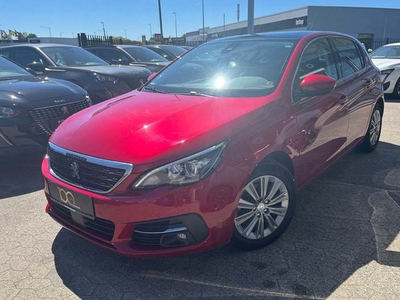 Peugeot 308 1,5 BlueHDi 130 Selection Sky