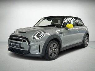 MINI Cooper SE Essential 3d