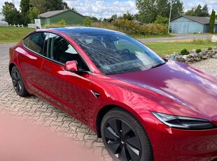 Tesla Model 3 RWD