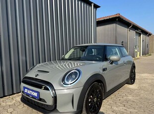 Mini Cooper SE Essential