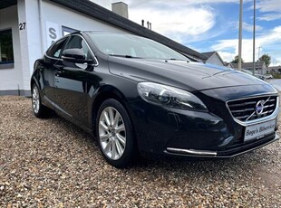 Volvo V40 2,0 T2 122 Momentum