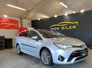 Toyota Avensis 1,8 VVT-i T2 Premium Touring Sports 5d