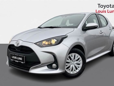 Toyota Yaris 1,0 VVT-I Essential 72HK 5d