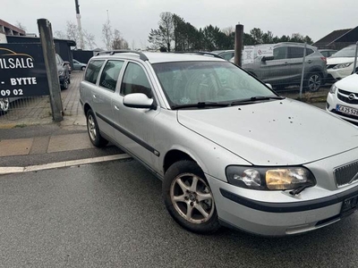 Volvo V70 2,4 140