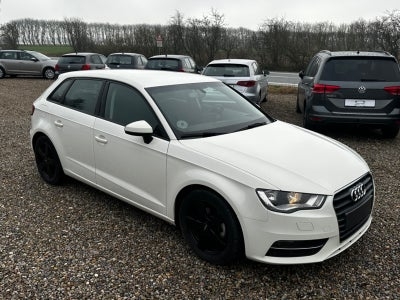 Audi A3 1,6 TDi Attraction Sportback