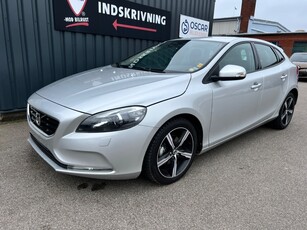 Volvo V40 1,6 D2 115 Summum 5d