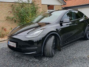 Tesla Model Y Performance AWD