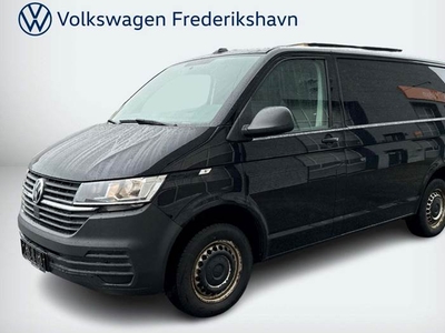 VW Transporter 2,0 TDi 110 Kassevogn kort