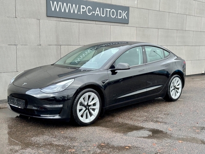 Tesla Model 3 Long Range AWD 4d