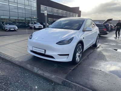 Tesla Model Y EL Standard Range Anhængertræk 299HK 5d Aut.