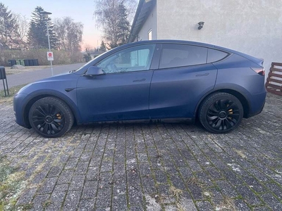 Tesla Model Y Long Range AWD