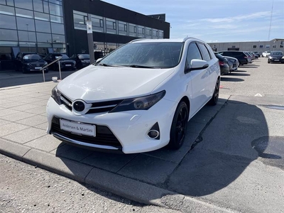 Toyota Auris 1,6 Valvematic T2+ 132HK Stc 6g