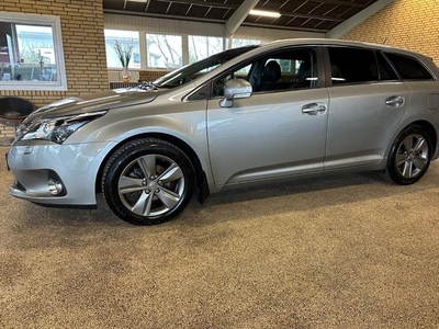 Toyota Avensis 1,8 VVT-i T2 Premium stc.