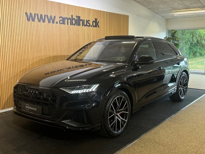 Audi Q8 50 TDi S-line quattro Tiptr. 5d