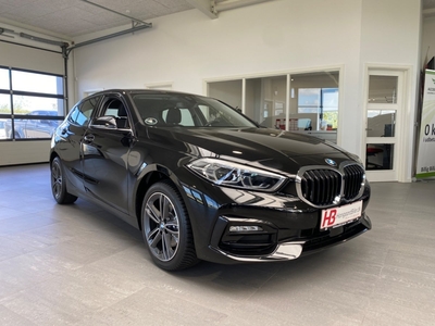 BMW 118i 1,5 Sport Line aut. 5d