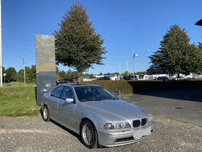 BMW 530i 2,8 Touring aut. 5d