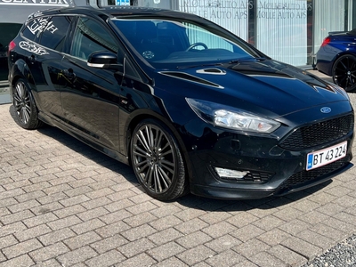 Ford Focus 1,5 EcoBoost ST-Line stc. 5d