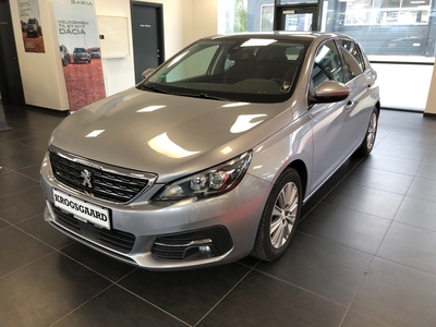 Peugeot 308 1,2 e-THP 130 Allure Sky 5d