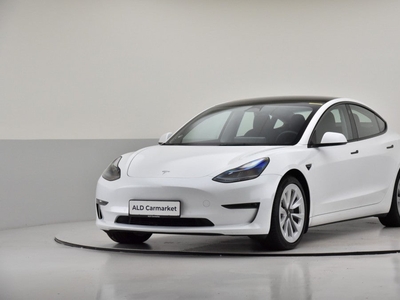 Tesla Model 3 Long Range AWD 4d