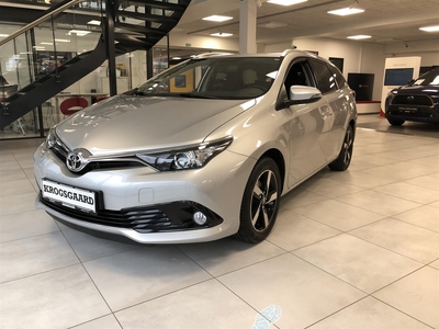 Toyota Auris 1,2 T T2 Comfort Touring Sports 5d