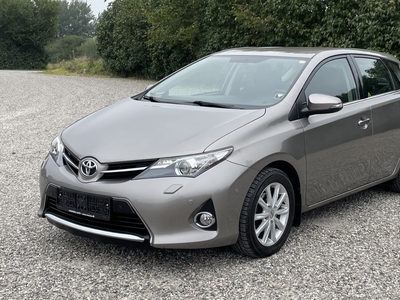 Toyota Auris 1,6 T2+ 5d