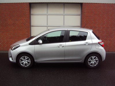 Toyota Yaris 1,0 VVT-i T2 5d