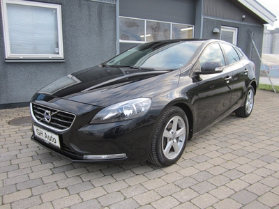 Volvo V40 1,6 D2 115 Kinetic 5d