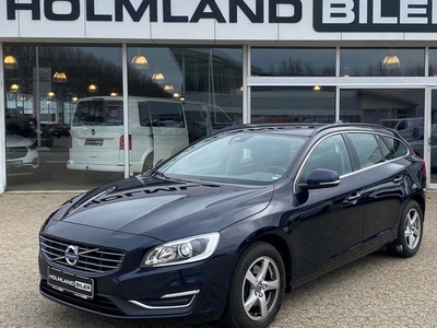 Volvo V60 2,0 T3 152 Momentum