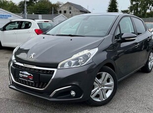 Peugeot 208 1,2 PureTech 82 Signature Sky