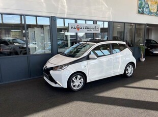 Toyota Aygo 1,0 VVT-i x-wave Sky