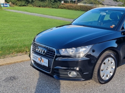 Audi A1 1,6 TDi 90 Ambition Sportback 5d