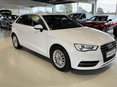 Audi A3 1,4 TFSi 125 Ambiente Sportback 5d