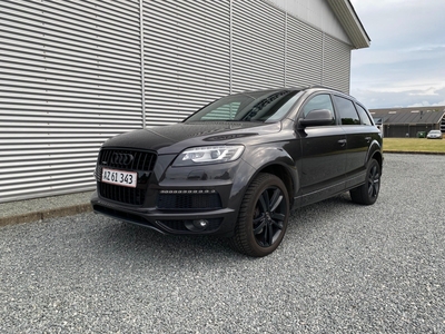 Audi Q7 3,0 TDi S-line quattro Tiptr. 7prs 5d