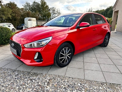 Hyundai i30 1,6 CRDi 110 Life+ 5d