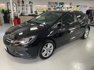 Opel Astra 1,4 T 150 Innovation aut. 5d