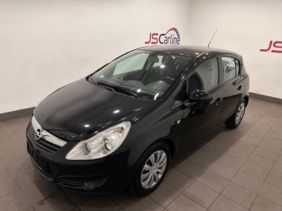 Opel Corsa 1,2 16V Cosmo 5d