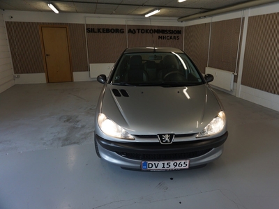 Peugeot 206 1,4 Edition 5d