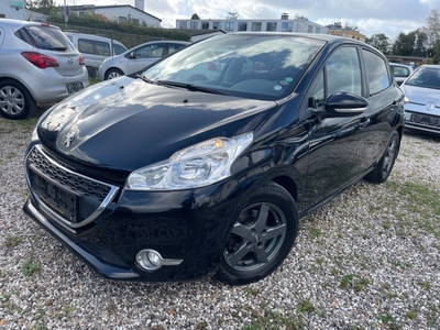 Peugeot 208 1,2 VTi Active 5d