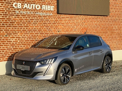 Peugeot e-208 50 GT 5d